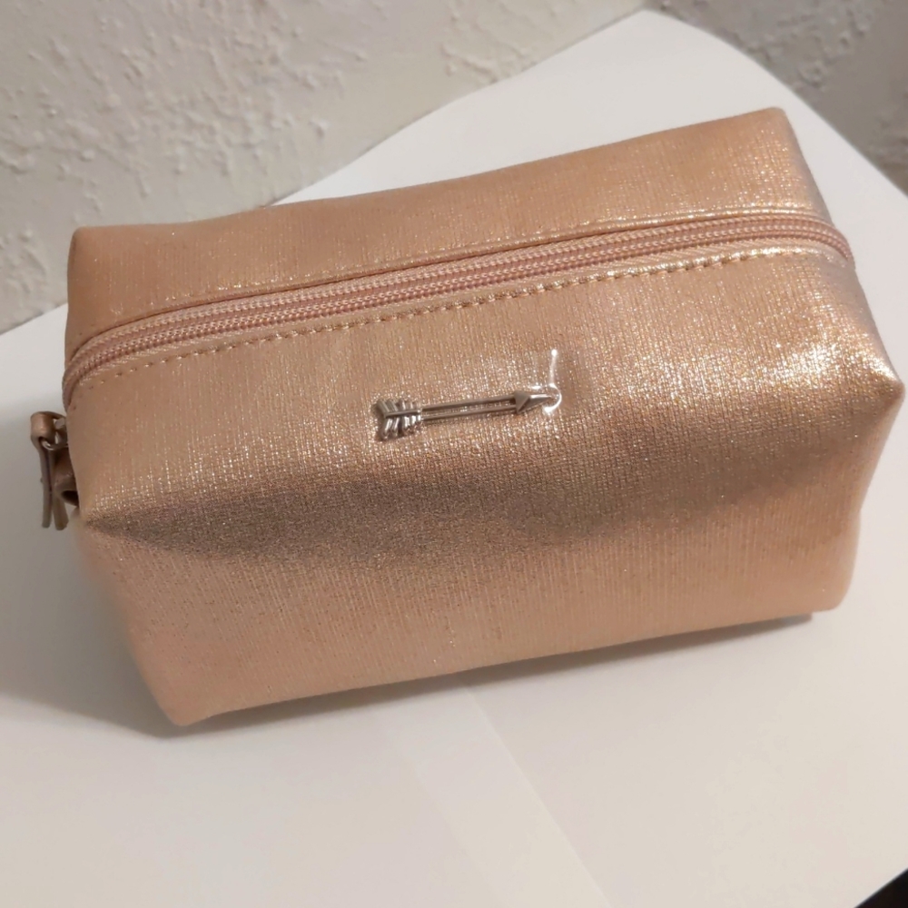 Stella & Dot Pink Champagne Pouf